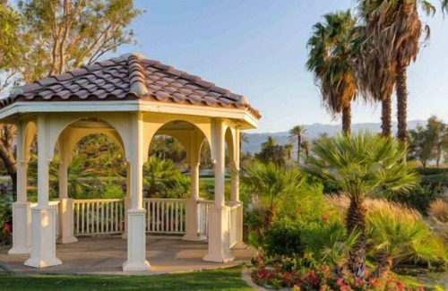 Palm Desert Apartment | Marriott's Shadow Ridge Villages Luxury Guest Room