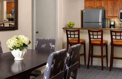 Vail Resort | Marriott's StreamSide Douglas at Vail 1 Bedroom Bi-level Loft