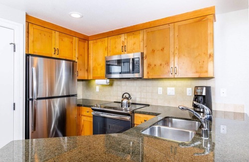 South Lake Tahoe Villa | Marriott's Timber Lodge - South Lake Tahoe 2BD Villa