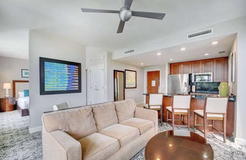 Singer Island Apartment | Marriott Singer Island Beach Resort Condo Private Balcony with Pool View