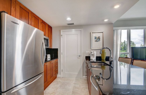 Singer Island Apartment | Marriott Singer Island Beach Resort Condo Private Balcony with Pool View