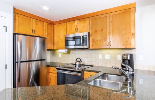 South Lake Tahoe Apartment | Marriott Timber Lodge - 2 Bedroom - Ski in/out at Heavenly Lake Tahoe - Sleeps 8