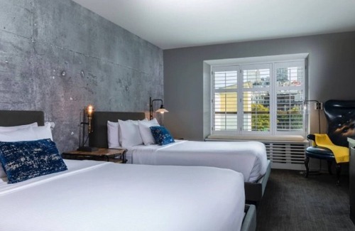 Fisherman's Wharf Resort | Marriott Vacation Club Pulse,San Francisco Hotel Room ,2 Queen Beds, Urban View
