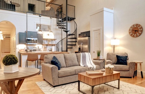 Mars Hill Apartment | Mars Hill Retreat: Cozy 3bd - Scandi Loft Oasis