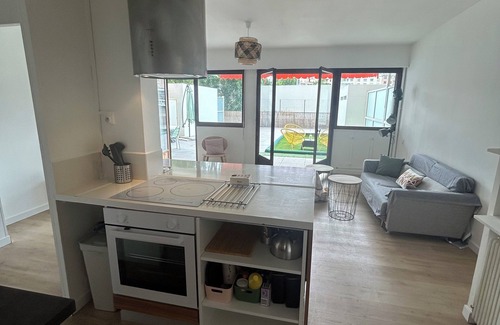 Blancarde Apartment | Marseille : Spacieux Appartement Avec Immense Terrasse Tout Confort
