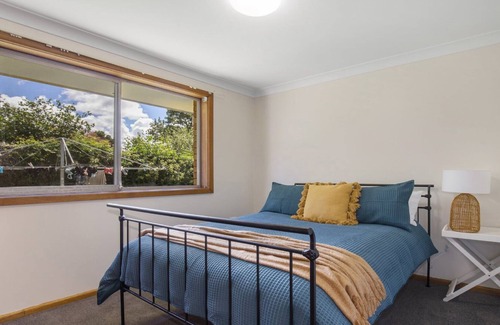 Armidale House | Marsh Apartment with Retro Twist