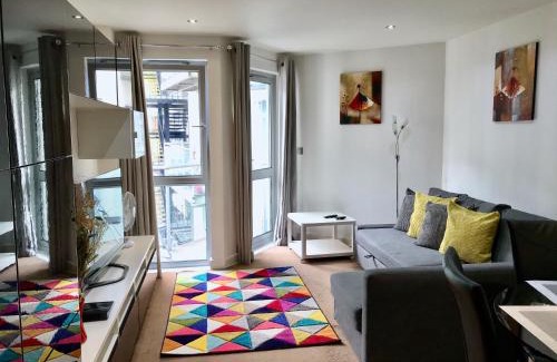 Bristol City Centre Apartment | Marsh House