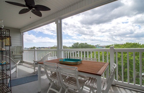 Folly Beach Condo | Marsh Winds 2P - Marsh View - Pool