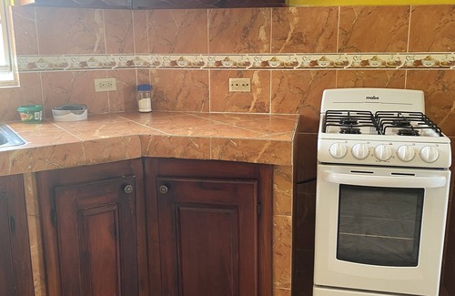 West Gate Hills Bed & Breakfast | Marshan villa 1 apartment