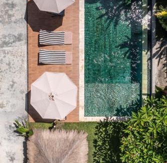 Kuta Hotel | Martas Windows