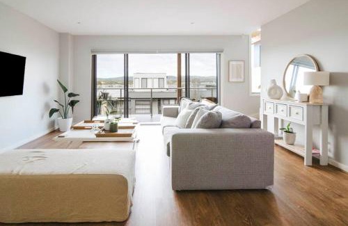 Safety Beach House | Martha Cove Family Retreat with Pool Access