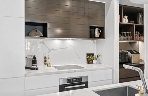 Safety Beach Apartment | Martha's Retreat - Waterfront Luxury