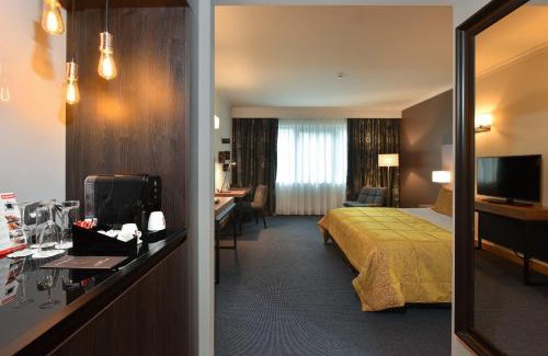 Genval Hotel | Martin's Château Du Lac