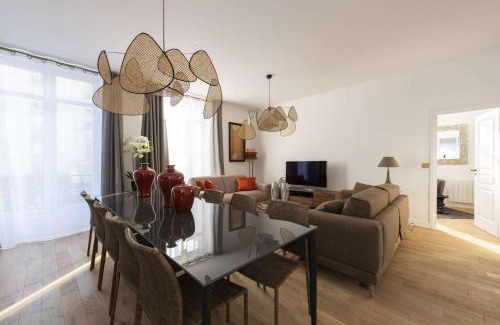 Strasbourg -Saint-Denis Apartment | Martin' s Door