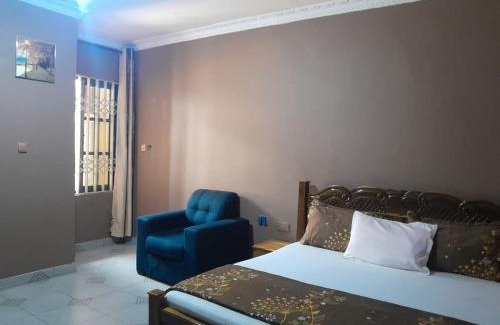 Bono East Region Bed & Breakfast | Martina's Executive Lodge
