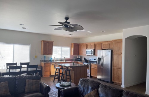 Yuma House | Martinez Lake - Desert House l Southwestern Home with Private Dock