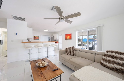 Fort Lauderdale Apartment | Marvelous 2-bedroom apartment with AC in Dania Beach