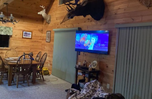 Old Forge Ski Chalet | Marvelous 3-bedroom chalet in Old Forge