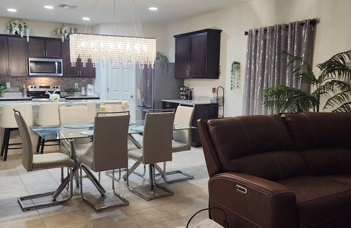 Maricopa House | Marvelous 4-bedroom house with AC in Maricopa