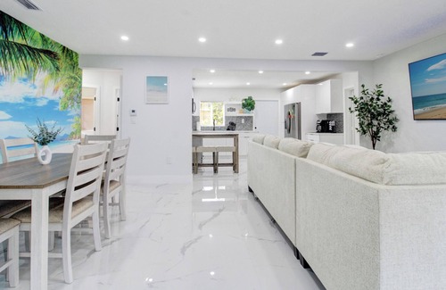 Miami Shores House | Marvelous family-friendly house close to Surfside Beach, Wynwood, with AC, WiFi