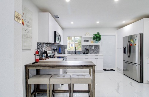 Miami Shores House | Marvelous family-friendly house close to Surfside Beach, Wynwood, with AC, WiFi