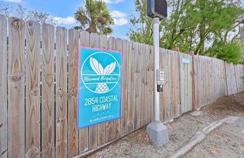 Vilano Beach Apartment | Marvelous Mermaid Bungalow, Dog-Friendly Upstairs Apt in Prime Vilano Beach