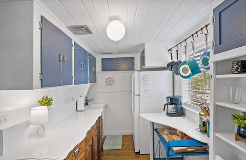 Vilano Beach Apartment | Marvelous Mermaid Beach Bungalow, Dog-Friendly