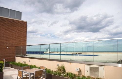McLean Apartment | Marvelous Tysons Corner 2BR w/Fire Pit, steps to Mall, by Blueground