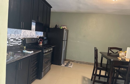 Whitehouse Apartment | Marvette s luxury two bedrooms villa