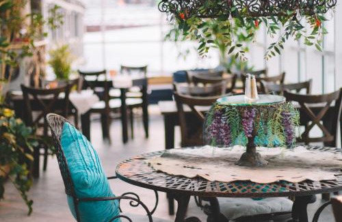 Longyearbyen Hotel | Mary-Ann's Polarrigg