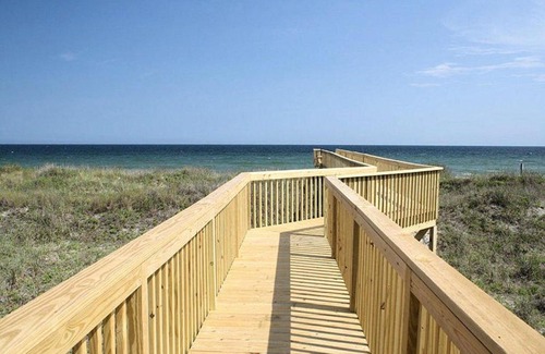 North Myrtle Beach House | Mary Ruth Cottage by Seaside Vacations