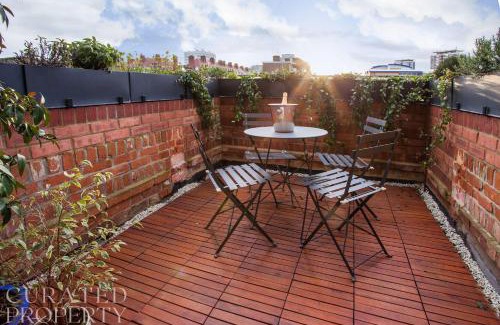 St. Johns Wood Apartment | Marylebone Luxury 2-Bed Duplex with Terrace