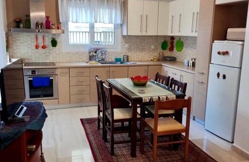 Thessaloniki Apartment | Marys House , Lovely 2-bedroom Apartment
