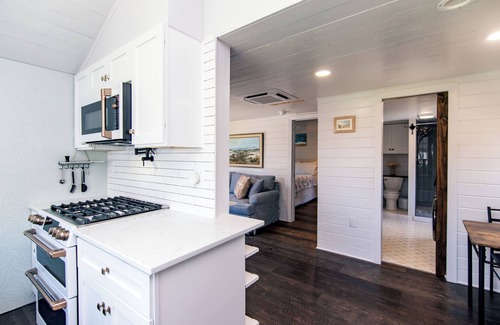 Edisto Island Cottage | Marysol Cottage – Stylish 1BR w/Full Kitchen, 25 Yards to Beach Access