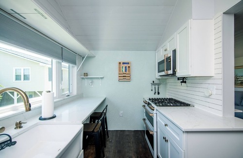 Edisto Island Cottage | Marysol Cottage – Stylish 1BR w/Full Kitchen, 25 Yards to Beach Access
