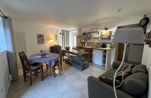 Saint Michel d'Euzet Other | Mas 18 persons, in the middle of vineyards, large fenced garden, private swimming pool