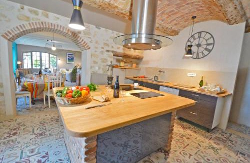 La Garde-Adhemar House | Mas Antonin