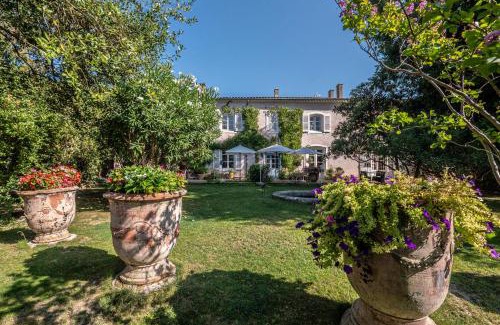 Santa Cruz Bed & Breakfast | Mas d'Escattes