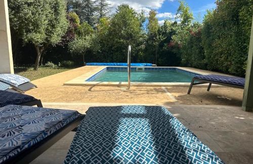Arpaillargues-et-Aureillac Villa | Mas des rêves - piscine - clôturé