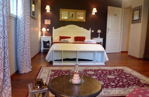 Cabannes Bed & Breakfast | Mas de la Respelido