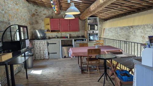 Mollans-sur-Ouveze House | Mas des Coccinelles