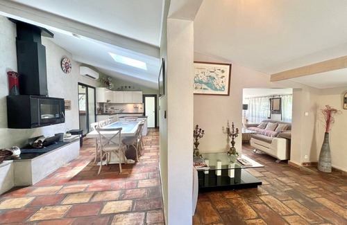 Marguerittes Cottage | Mas des Oliviers, Pool, Tennis & Petanque