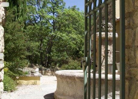 Murs Villa | Mas du LORIOT à Gordes avec vue exceptionnelle, 16 personnes