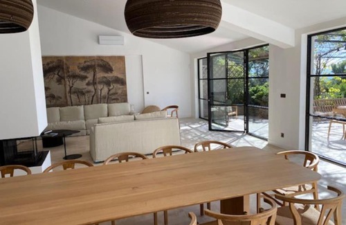 Murs Villa | Mas du LORIOT à Gordes avec vue exceptionnelle, 16 personnes