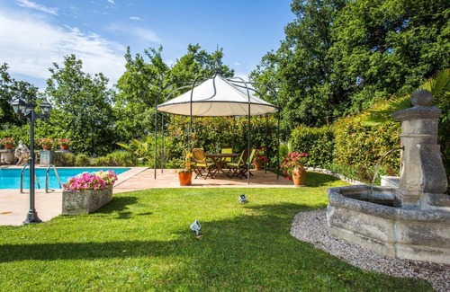 Grasse Bed & Breakfast | Mas Du Roc Bed & Breakfast