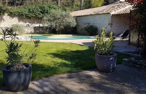 Valreas House | Mas Ferme Montplaisir 4* "vineyard side