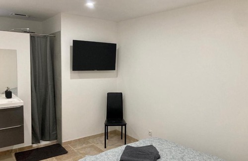 Grezan House | mas feuillade logement partagé