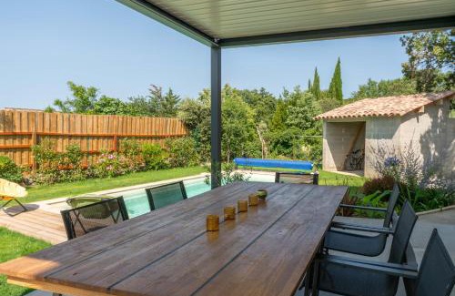 Cabrieres-d'Avignon Villa | Mas Mayflower