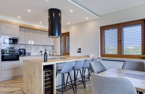 Dobropoljana Villa | Masanda Villa with pool, sea view and balcony - Masanda