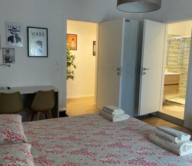 Tiche House | Mascarata